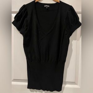 EXPRESS Black Short Sleeves V-Neck Sweater Never Worn Size Large.
